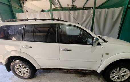 Mitsubishi Pajero Sport II рестайлинг, 2015 год, 1 600 000 рублей, 3 фотография