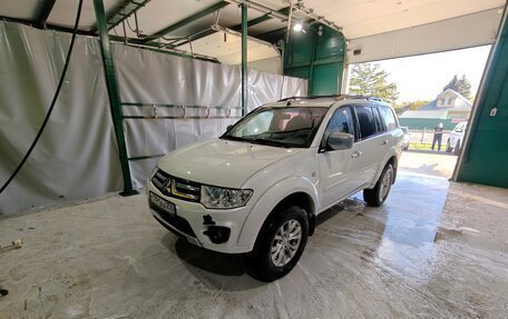 Mitsubishi Pajero Sport II рестайлинг, 2015 год, 1 600 000 рублей, 2 фотография