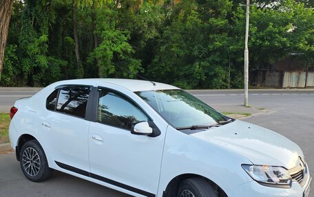 Renault Logan II, 2018 год, 850 000 рублей, 3 фотография