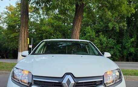 Renault Logan II, 2018 год, 850 000 рублей, 14 фотография