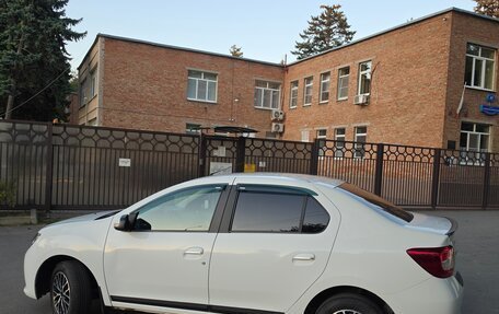 Renault Logan II, 2018 год, 850 000 рублей, 6 фотография