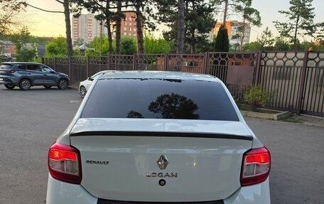 Renault Logan II, 2018 год, 850 000 рублей, 5 фотография