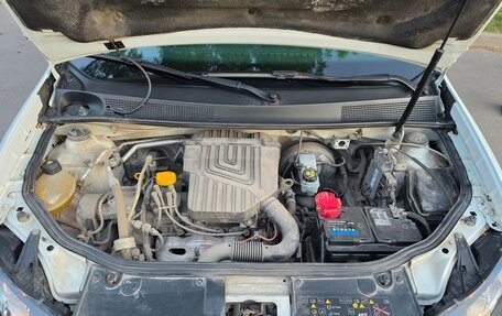 Renault Logan II, 2018 год, 850 000 рублей, 21 фотография
