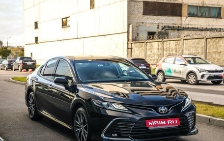 Toyota Camry, 2022 год, 3 090 000 рублей, 5 фотография