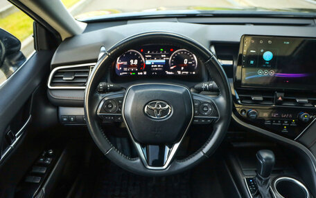 Toyota Camry, 2022 год, 3 090 000 рублей, 14 фотография