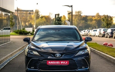 Toyota Camry, 2022 год, 3 090 000 рублей, 4 фотография