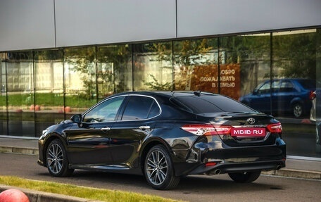 Toyota Camry, 2022 год, 3 090 000 рублей, 8 фотография