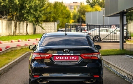 Toyota Camry, 2022 год, 3 090 000 рублей, 7 фотография