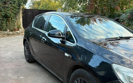 Opel Astra J, 2012 год, 750 000 рублей, 2 фотография