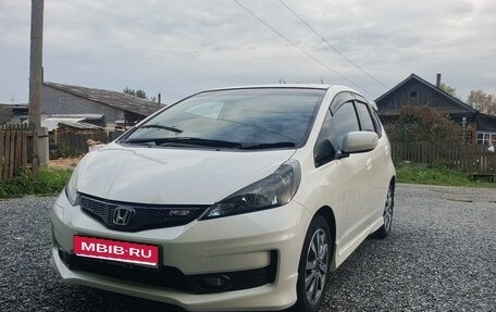 Honda Fit III, 2011 год, 1 160 000 рублей, 1 фотография