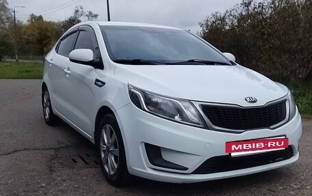 KIA Rio III рестайлинг, 2013 год, 750 000 рублей, 3 фотография
