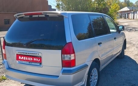 Mitsubishi Space Wagon III, 2002 год, 430 000 рублей, 3 фотография