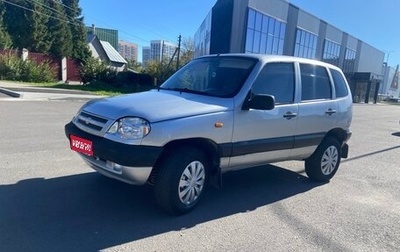 Chevrolet Niva I рестайлинг, 2003 год, 298 000 рублей, 1 фотография