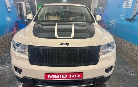 Jeep Grand Cherokee, 2011 год, 1 600 000 рублей, 2 фотография
