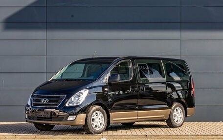 Hyundai H-1 II рестайлинг, 2014 год, 1 895 000 рублей, 1 фотография