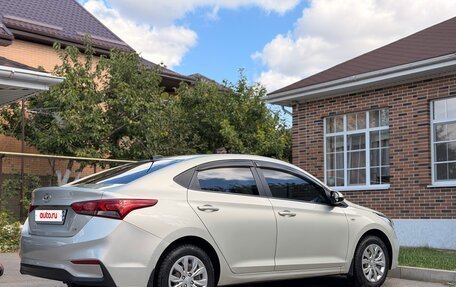 Hyundai Solaris II рестайлинг, 2017 год, 1 350 000 рублей, 3 фотография