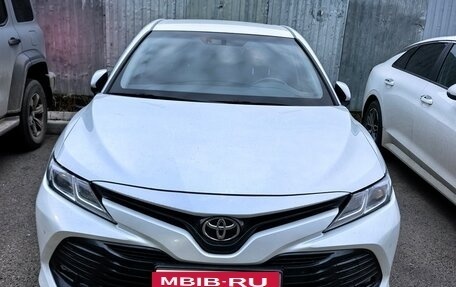 Toyota Camry, 2019 год, 2 200 000 рублей, 5 фотография