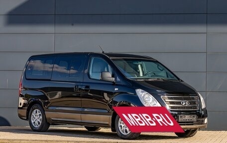 Hyundai H-1 II рестайлинг, 2014 год, 1 895 000 рублей, 7 фотография