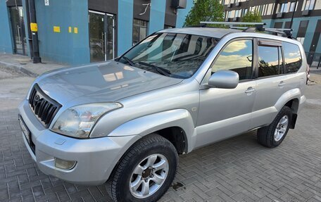 Toyota Land Cruiser Prado 120 рестайлинг, 2005 год, 875 000 рублей, 3 фотография