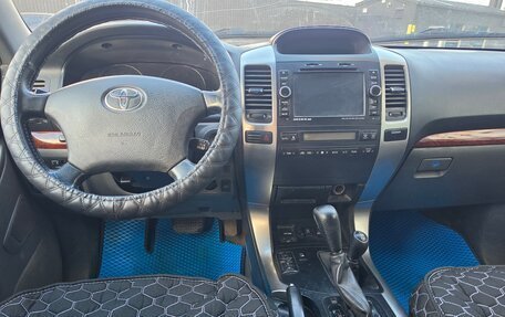 Toyota Land Cruiser Prado 120 рестайлинг, 2005 год, 875 000 рублей, 11 фотография