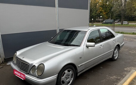 Mercedes-Benz E-Класс, 1996 год, 195 000 рублей, 3 фотография