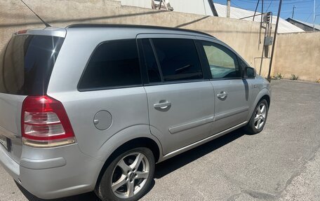 Opel Zafira B, 2011 год, 600 000 рублей, 3 фотография