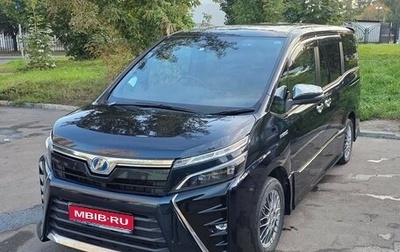 Toyota Voxy III, 2018 год, 2 650 000 рублей, 1 фотография
