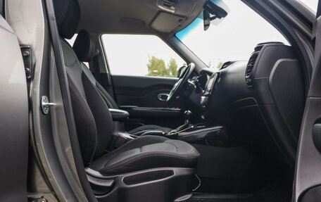 KIA Soul II рестайлинг, 2018 год, 1 399 777 рублей, 25 фотография