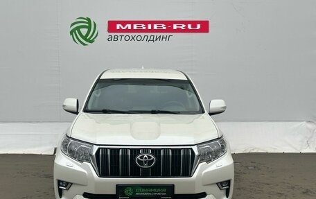 Toyota Land Cruiser Prado 150 рестайлинг 2, 2020 год, 4 400 000 рублей, 2 фотография