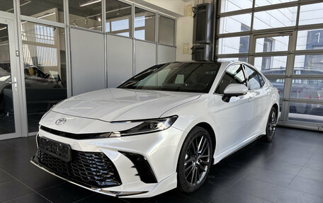 Toyota Camry, 2026 год, 4 400 000 рублей, 3 фотография