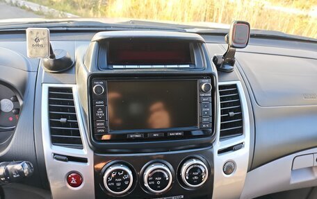 Mitsubishi Pajero Sport II рестайлинг, 2015 год, 2 450 000 рублей, 9 фотография