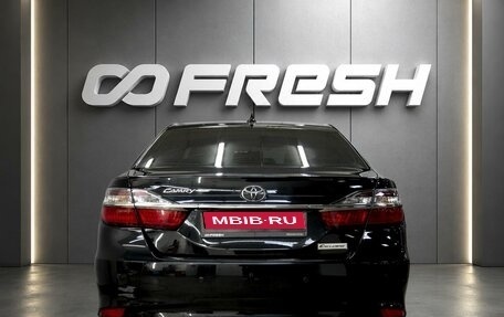 Toyota Camry, 2017 год, 2 870 000 рублей, 4 фотография
