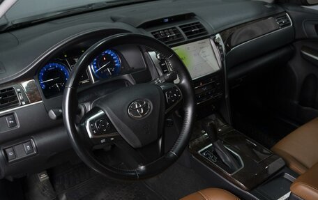 Toyota Camry, 2017 год, 2 870 000 рублей, 9 фотография