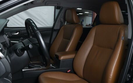 Toyota Camry, 2017 год, 2 870 000 рублей, 12 фотография