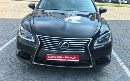 Lexus LS IV, 2016 год, 2 700 000 рублей, 15 фотография