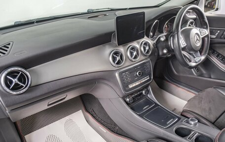 Mercedes-Benz CLA, 2018 год, 1 699 000 рублей, 17 фотография