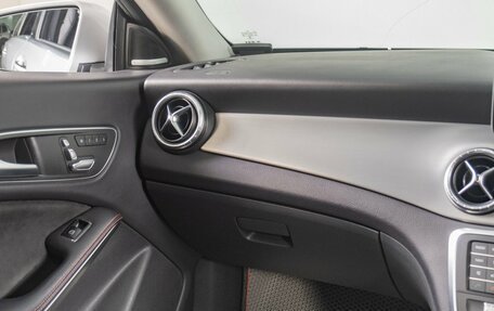 Mercedes-Benz CLA, 2018 год, 1 699 000 рублей, 12 фотография