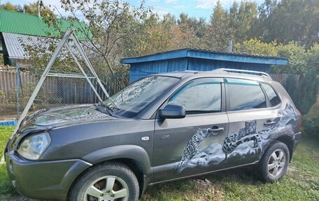 Hyundai Tucson III, 2007 год, 750 000 рублей, 1 фотография