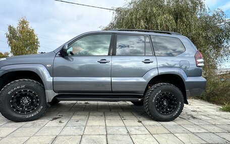 Toyota Land Cruiser Prado 120 рестайлинг, 2008 год, 20 030 000 рублей, 6 фотография