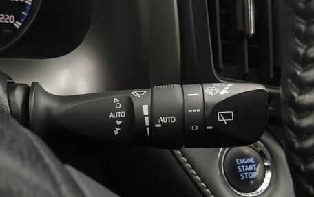 Toyota RAV4, 2018 год, 2 600 000 рублей, 13 фотография