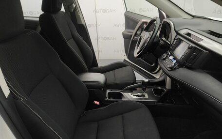 Toyota RAV4, 2018 год, 2 600 000 рублей, 22 фотография