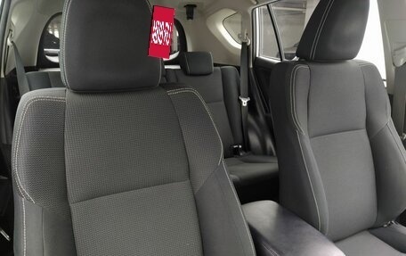 Toyota RAV4, 2018 год, 2 600 000 рублей, 24 фотография