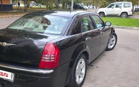 Chrysler 300C II, 2006 год, 750 000 рублей, 4 фотография