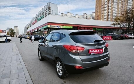 Hyundai ix35 I рестайлинг, 2011 год, 950 000 рублей, 3 фотография