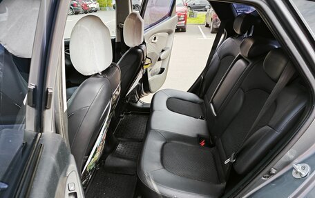 Hyundai ix35 I рестайлинг, 2011 год, 950 000 рублей, 15 фотография
