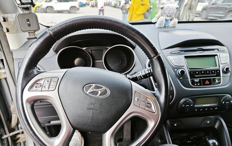 Hyundai ix35 I рестайлинг, 2011 год, 950 000 рублей, 18 фотография