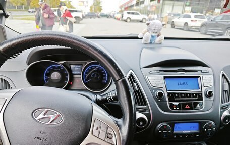 Hyundai ix35 I рестайлинг, 2011 год, 950 000 рублей, 31 фотография