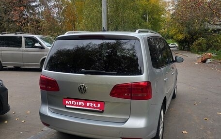 Volkswagen Touran III, 2011 год, 1 100 000 рублей, 8 фотография