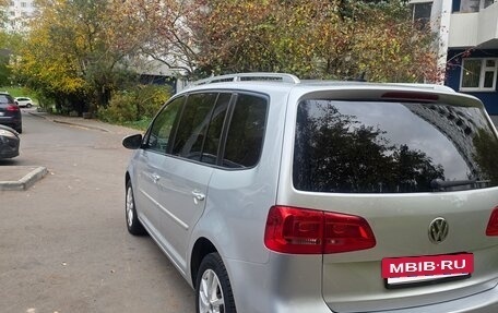 Volkswagen Touran III, 2011 год, 1 100 000 рублей, 9 фотография