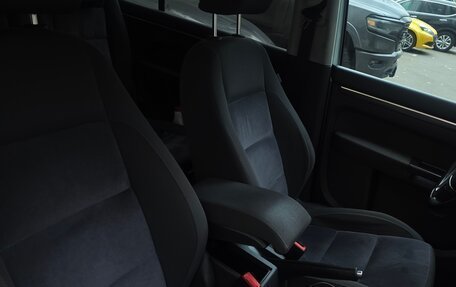 Volkswagen Touran III, 2011 год, 1 100 000 рублей, 14 фотография